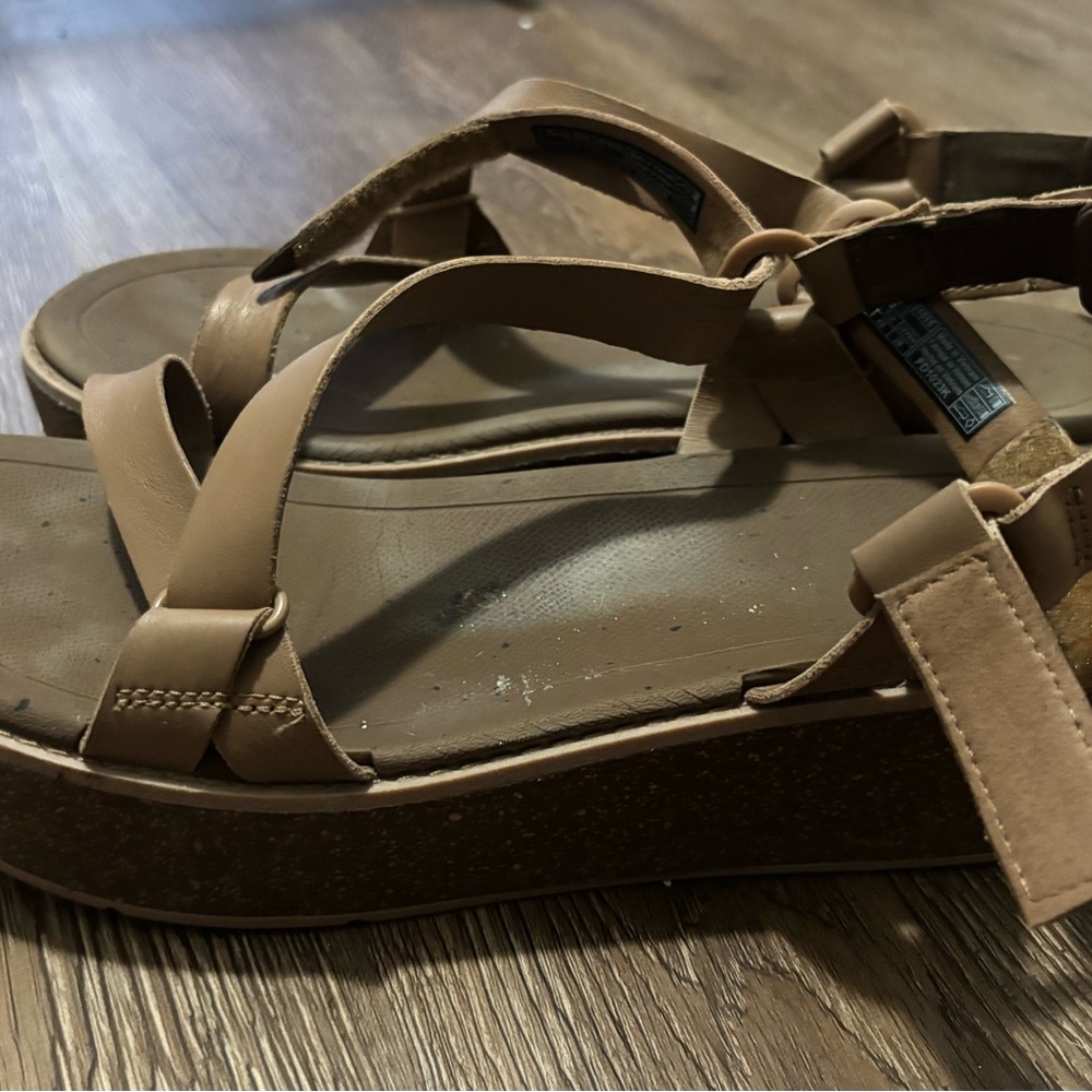 Teva Madera Platform Sandal - Picture 4 of 6